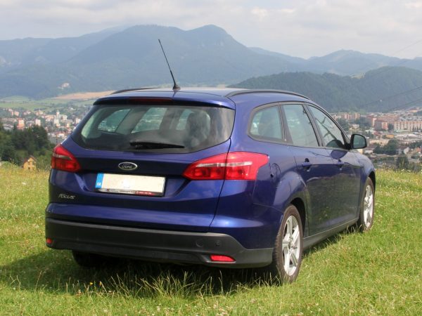 FORD FOCUS - Image 2